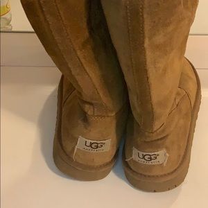 Classic ugg boots